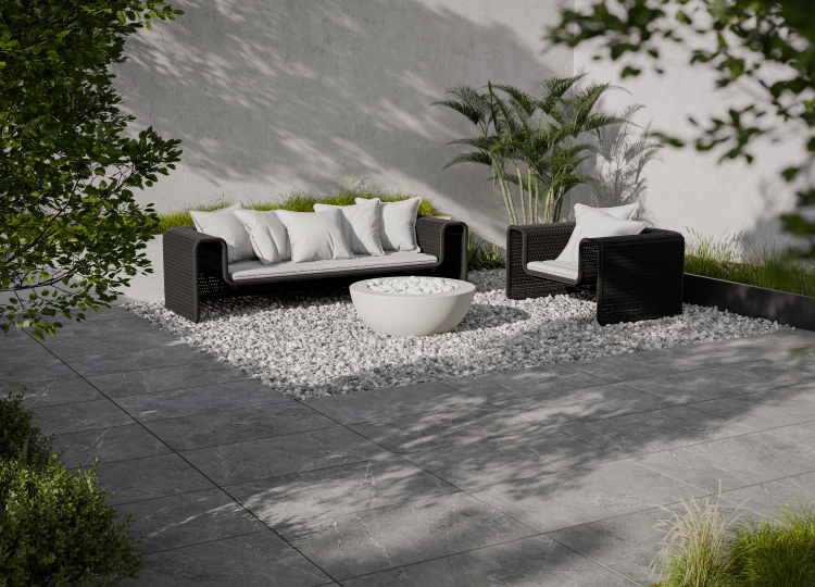 Terrasse mit Coachlandschaft und grauen 2cm Fliesen